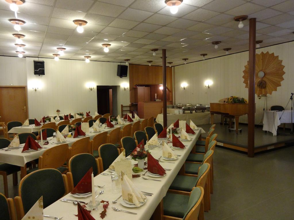 Landhotel & Gasthaus Altenburg Niedenstein Екстер'єр фото