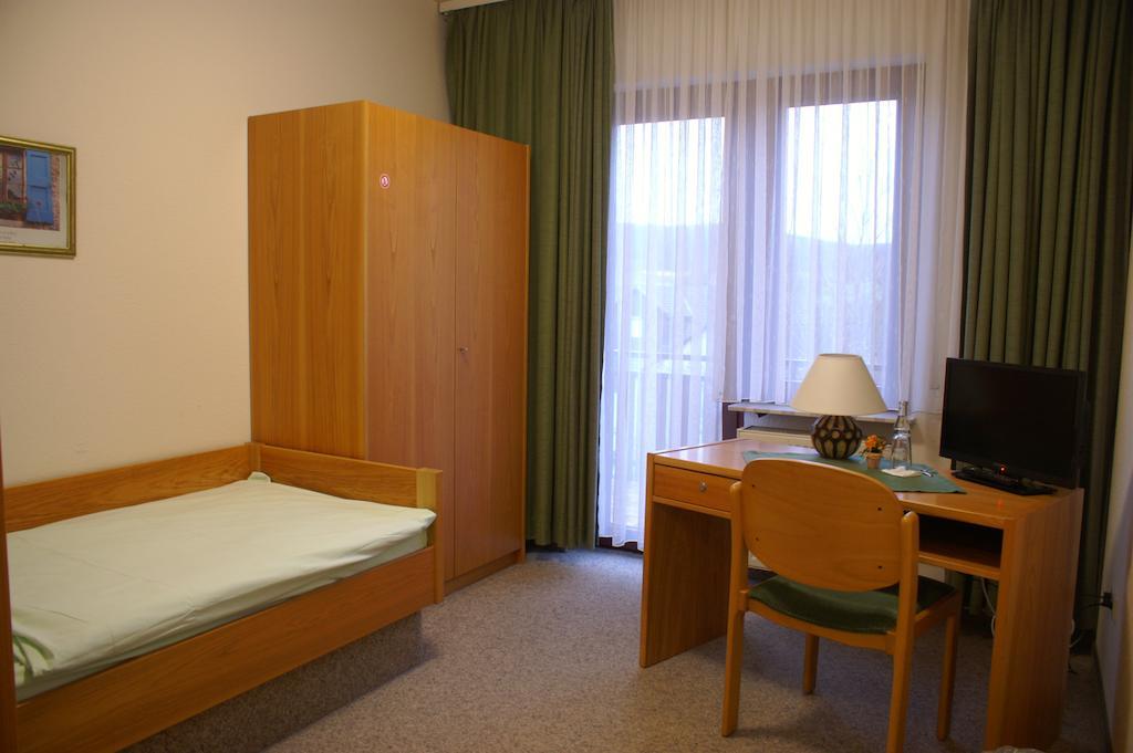 Landhotel & Gasthaus Altenburg Niedenstein Номер фото