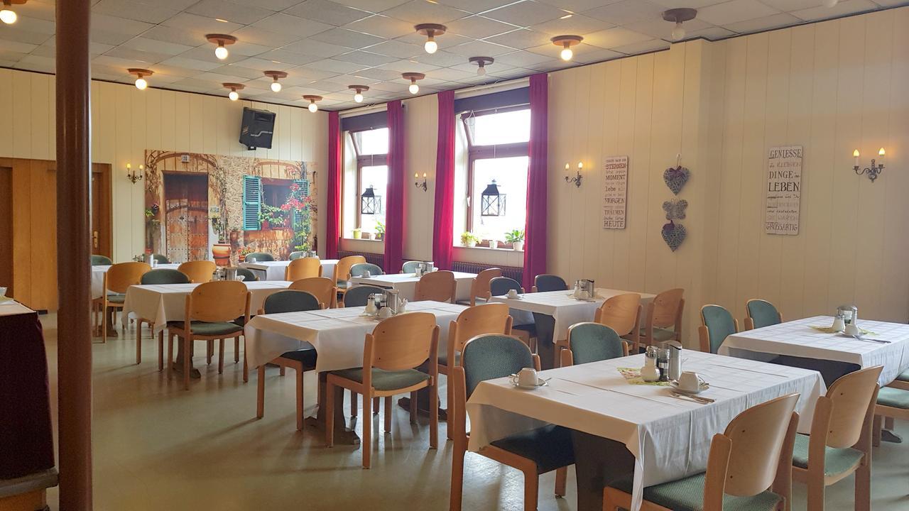 Landhotel & Gasthaus Altenburg Niedenstein Екстер'єр фото