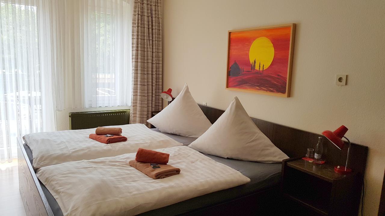 Landhotel & Gasthaus Altenburg Niedenstein Екстер'єр фото